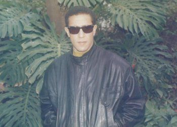 شاهد .. أشرف عبد الباقي يتفاجأ بشكله عندما كان شاباً..إليكم كيف ظهر