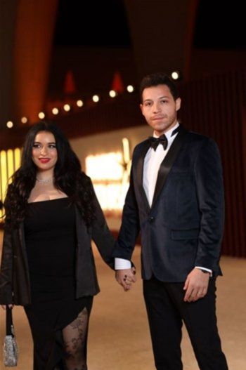شاهد .. أول ظهور رسمي لزوجة محمود حجازي معه في مهرجان الجونة - بالصورة