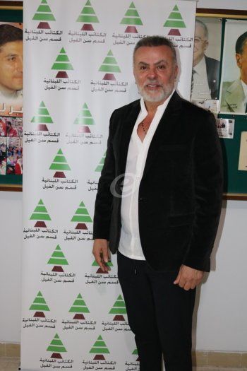 شاهد .. خاص - وجيه صقر : حزين على أنطوان كرباج .. وهذا ما أتمناه ليوسف الخال