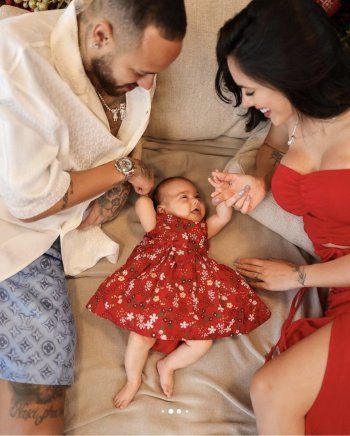 شاهد .. بعد انفصالهما .. هل عادت المياه إلى مجاريها بين نيمار وحبيبته ؟