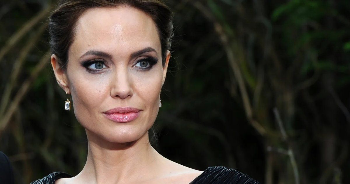 شاهد .. أنجلينا جولي تتحدث بجرأة حول أطفال غـ زة تحت الركام وحقوق الإنسان-بالفيديو