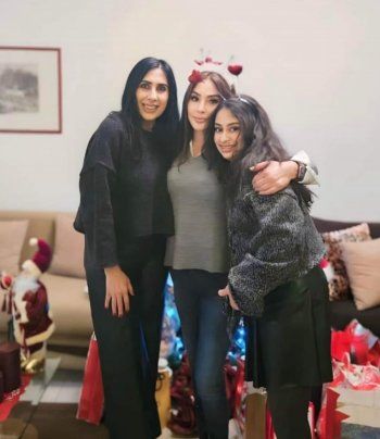 شاهد .. إليسا تتعرض لإصابة .. وصورها في عيد الميلاد تكشف المستور