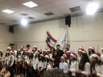 شاهد .. طلاب الكونسرفتوار يحتفلون بعيد الميلاد.. لبنان الأمل