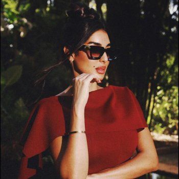 شاهد .. ياسمين صبري بإطلالة جريئة باللون الأحمر وجمالها حديث المتابعين