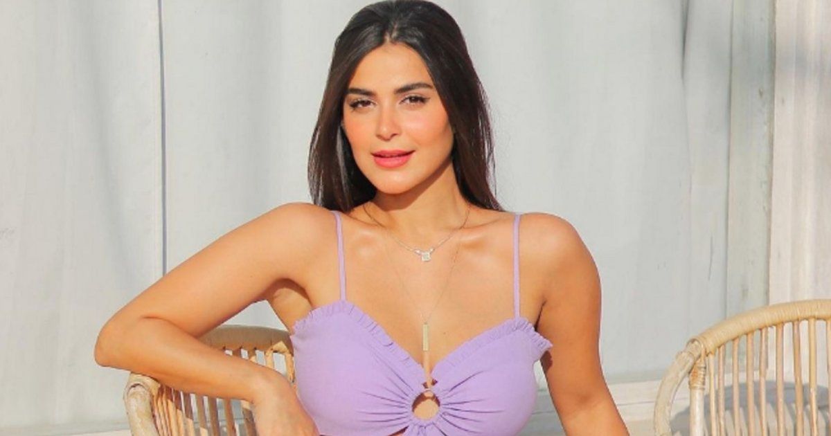 شاهد .. بأناقتها المعتادة..رانيا منصور تبهر الجمهور بلوك كاجوال وتستعرض جمالها