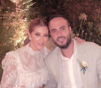 شاهد .. ظهور نادر لزوج كارلا حداد بعد فترة طويلة من زواجهما.. وسيم للغاية!