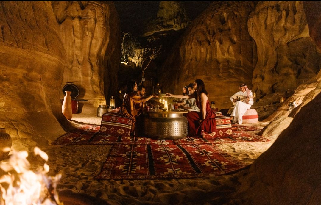 لحظات العُلا تعد الضيوف بـتجارب مذهلة خلال احتفالات العام الجديد