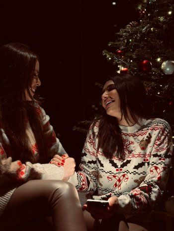 شاهد .. هكذا احتفلت ليال الاختيار بعيد الميلاد بعدما أجبرت على الابتعاد عن أهلها