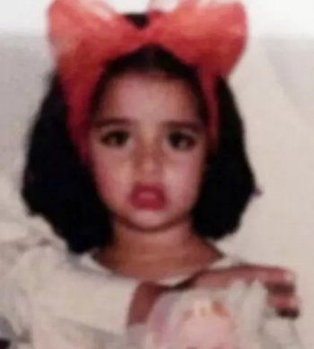 شاهد .. بالصورة- طفلة صغيرة أصبحت من أشهر المغنيات في العالم العربي.. إليكم من هي