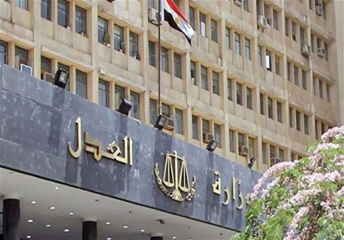 أخبار مصر | نص اتهام مدير الكسب غير المشروع و6 آخرين بحصولهم على رشاوي.. اعرف التفاصيل