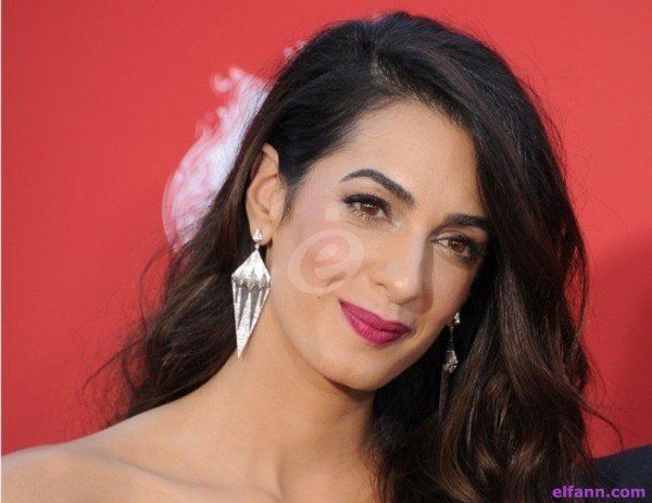 شاهد .. أمل علم الدين تعرضت لخطر شديد قبل ولادتها وما كشفه والدها مؤثر