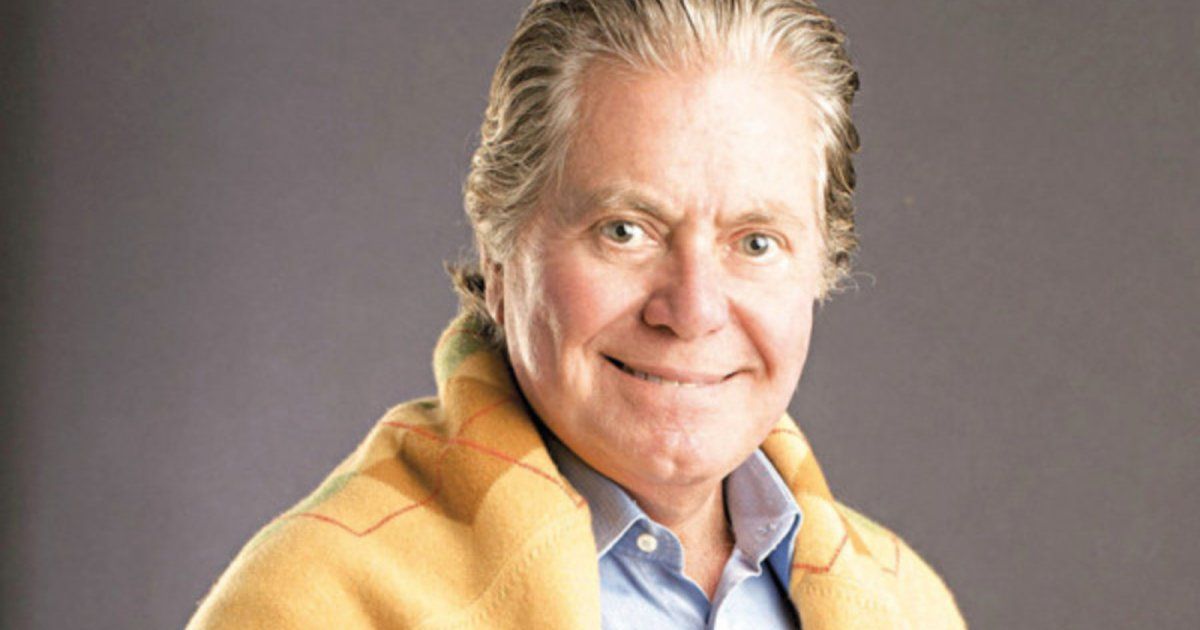 شاهد .. هذه حقيقة تعرض حسين فهمي لوعكة صحية