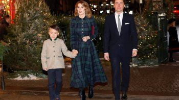 شاهد .. وولفي إبن زوج الأميرة بياتريس ينضم للعائلة المالكة البريطانية