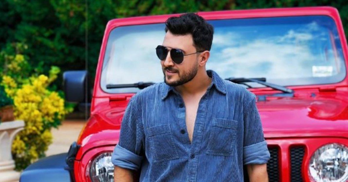 شاهد .. أحمد سليم يطرح أحدث أغنياته بعنوان "قمر" بتوقيع فادي حداد-بالفيديو