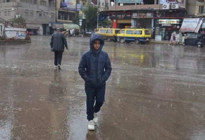 طقس اليوم الخميس.. الأرصاد تطلق أول تحذير لسكان القاهرة منذ بدء الشتاء