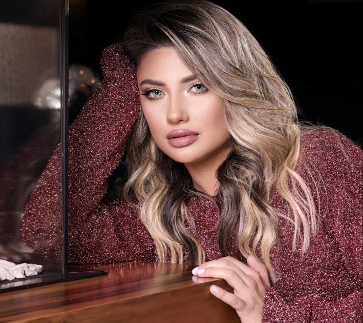 شاهد .. أنجيلا بشارة طليقة وائل كفوري تخضع للعلاج - بالصورة