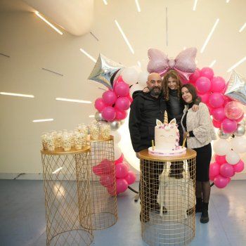 شاهد .. بلال شحادات يحتفل بعيد ميلاد إبنته وجمالها يخطف الأنظار-بالصور