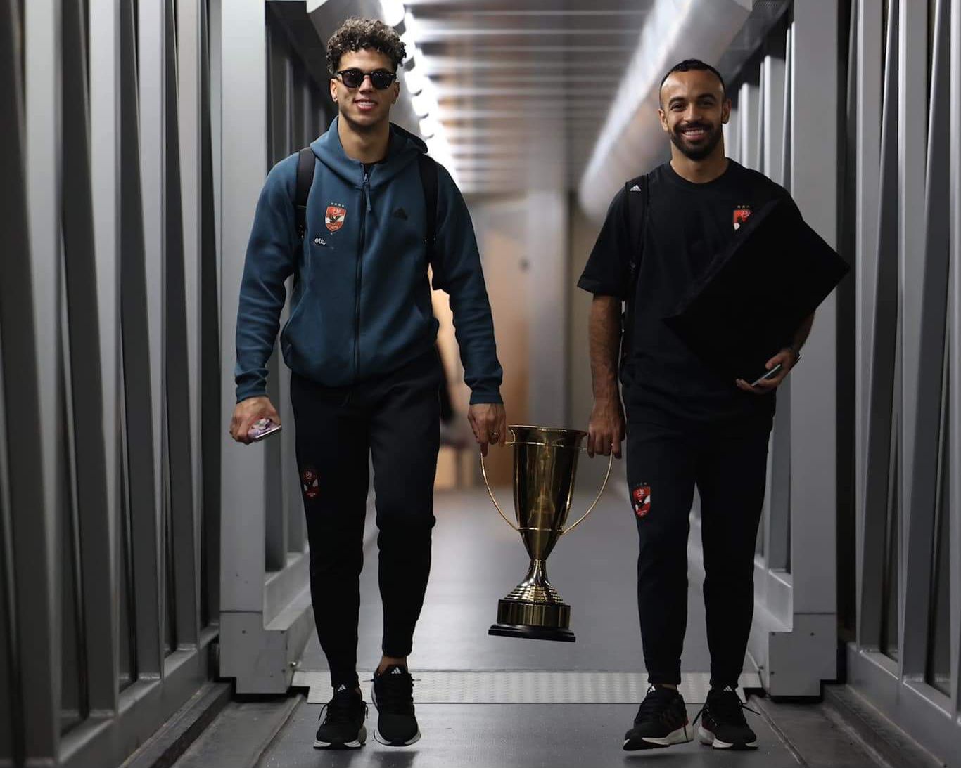 بعد حصد السوبر المصري.. بعثة الأهلي تغادر مطار أبوظبي عائدة للقاهرة