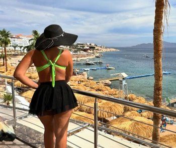 شاهد .. صافيناز بالمايوه وتتعرض للسخرية بسبب السيلوليت بجسمها - بالصور