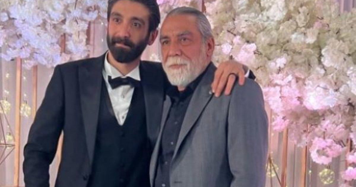 شاهد .. همام رضا يدخل القفص الذهبي ووالده أيمن رضا يرقص معه في زفافه