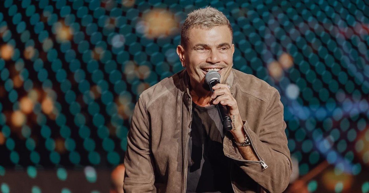 شاهد .. ألبوم "مكانك" لـ عمرو دياب الأعلى استماعاً عقب طرحه بـ 24 ساعة