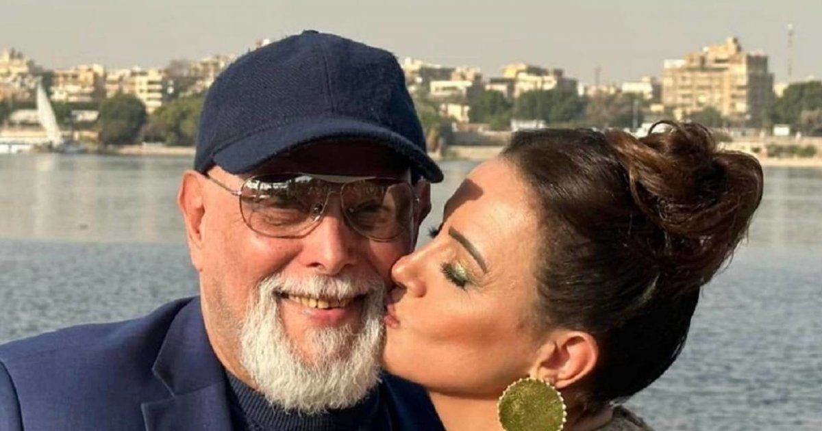 شاهد .. ريهام عبد العفور تطلب من الجمهورر الدعاء لوالدها.. وترثيه بلمات مؤثرة