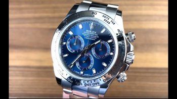 شاهد .. بالصور- مجموعة رائعة من الساعات يمتلكها ستيف هارفي.. لن تصدقوا أسعارها الخيالية