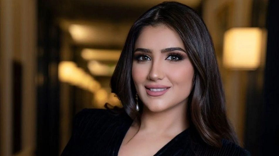 “مي عمر” منورة قائمة أجمل 100 وجه في العالم