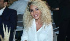 شاهد .. بالصور- دانييلا رحمة تستعرض أنوثتها بفستان أسود لامع..إليكم كم بلغ سعره!