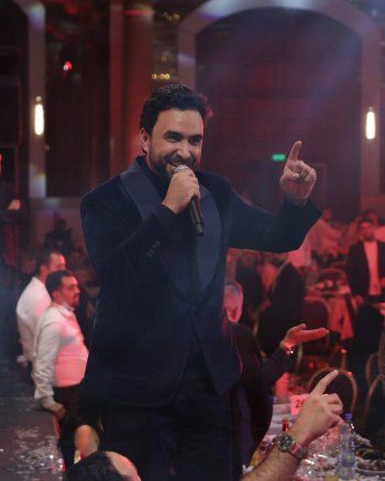 شاهد .. بالفيديو - نادر الأتات يتألق بأجمل حفلات رأس السنة في لبنان .. وسط حضور جماهيري ضخم من مختلف الجنسيات