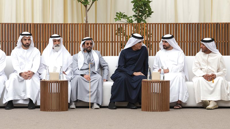 رئيس الدولة يتقبل التعازي في وفاة الشيخة مهرة بنت خالد آل نهيان