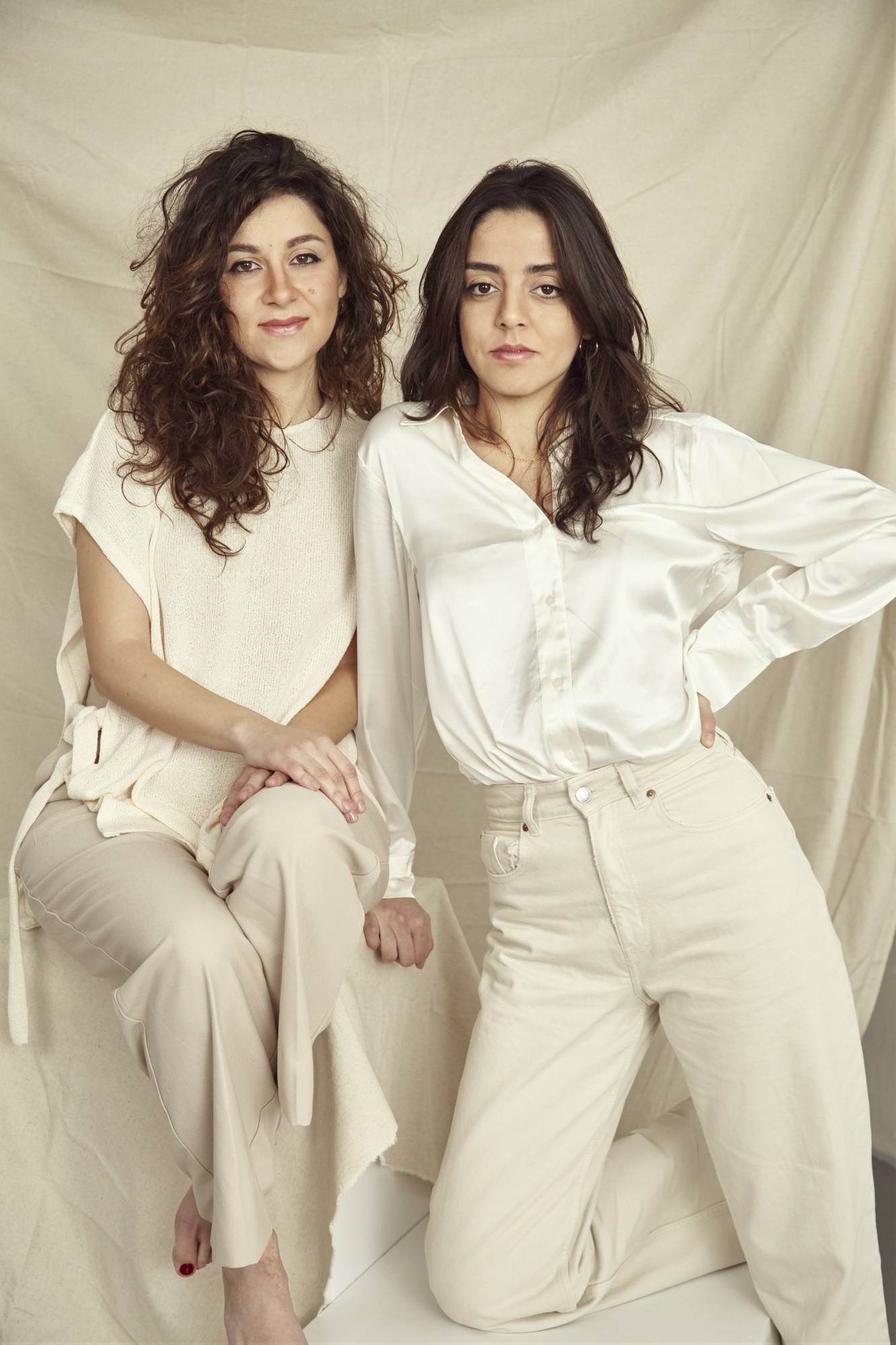 يابتوع السينما المصرية: اتفرجوا علي سينما البنتين دول