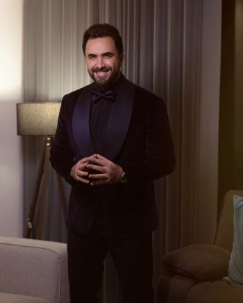 شاهد .. بالفيديو - نادر الأتات يتألق بأجمل حفلات رأس السنة في لبنان .. وسط حضور جماهيري ضخم من مختلف الجنسيات