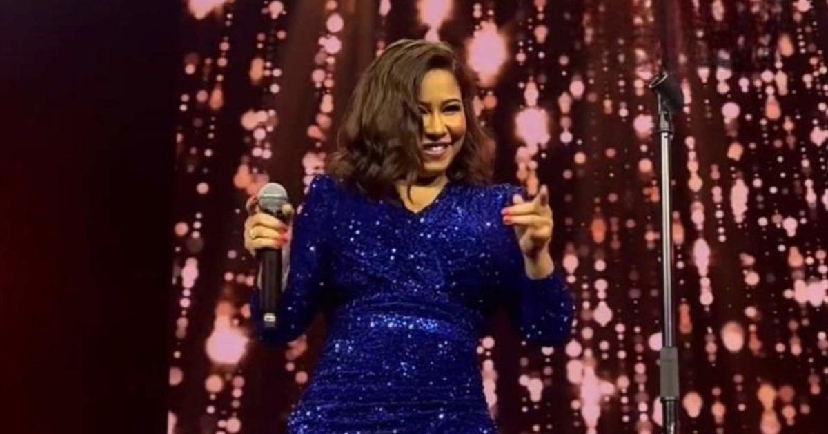 شاهد .. عبارات شيرين عبد الوهاب للجمهور " إنتو ليه غاويين نكد ؟ " إنت كنت فين بتحلق دقنك ؟ " .. وسبب مجهول وراء ما فعلته على المسرح