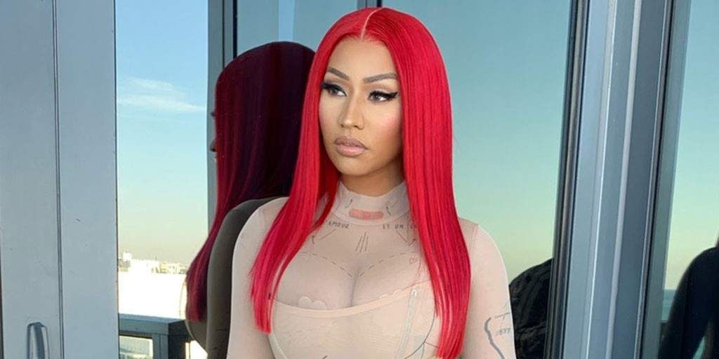 شاهد .. نيكي ميناج ترفض تأدية أغنيتها الجديدة في حفلها - بالفيديو