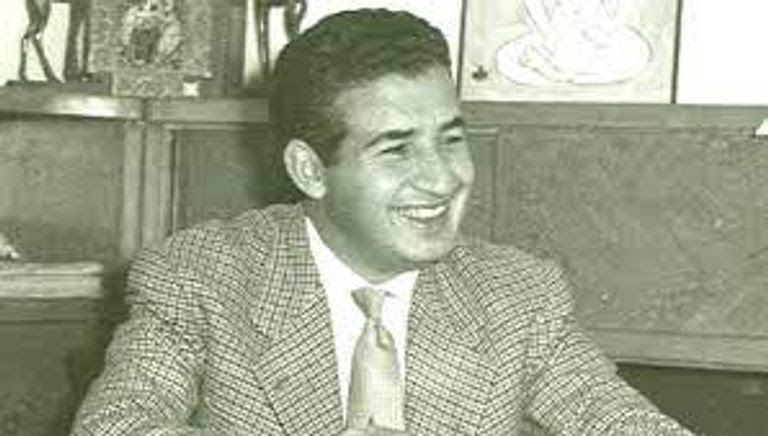 إحسان عبدالقدوس المتمرّد الذي لم يخشَ تقاليد المجتمع