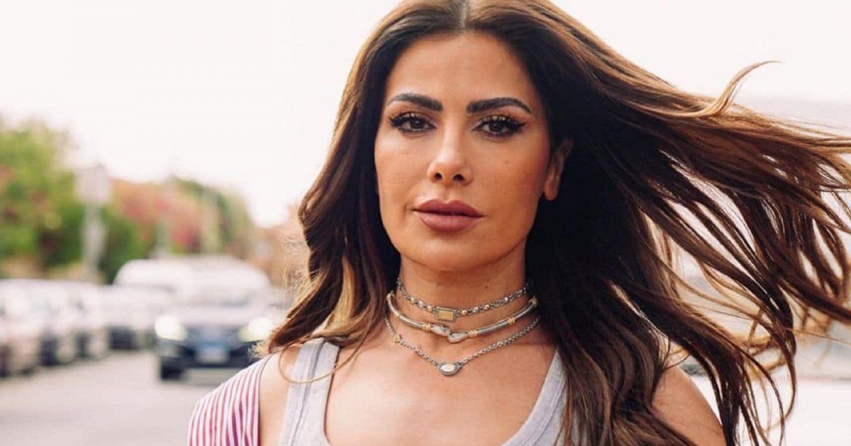 شاهد .. صبا مبارك تروج لأحدث أعمالها " بين السطور" بالإشتراك مع أحمد فهمي