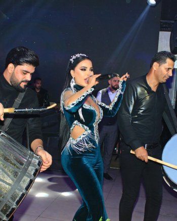 شاهد .. ليال عبود تطل كأميرة من إحدى حفلاتها برأس السنة في بيروت-بالصور