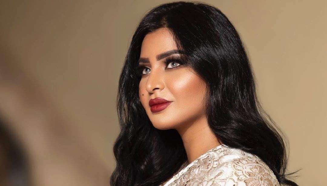 شاهد .. ريم عبد الله تظهر من دون ماكياج .. والجمهور يتغزل بجمالها - بالفيديو