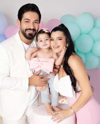 شاهد .. زوجة ماهر جاه جميلة جداً وتتميز بنعومتها .. إليكم أبرز صورها