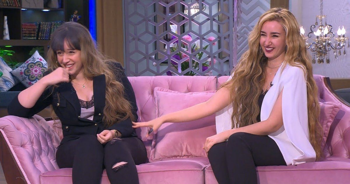 شاهد .. فرح الزاهد تساند شقيقتها هنا بعد طلاقها.. وهذه رسالتها لها