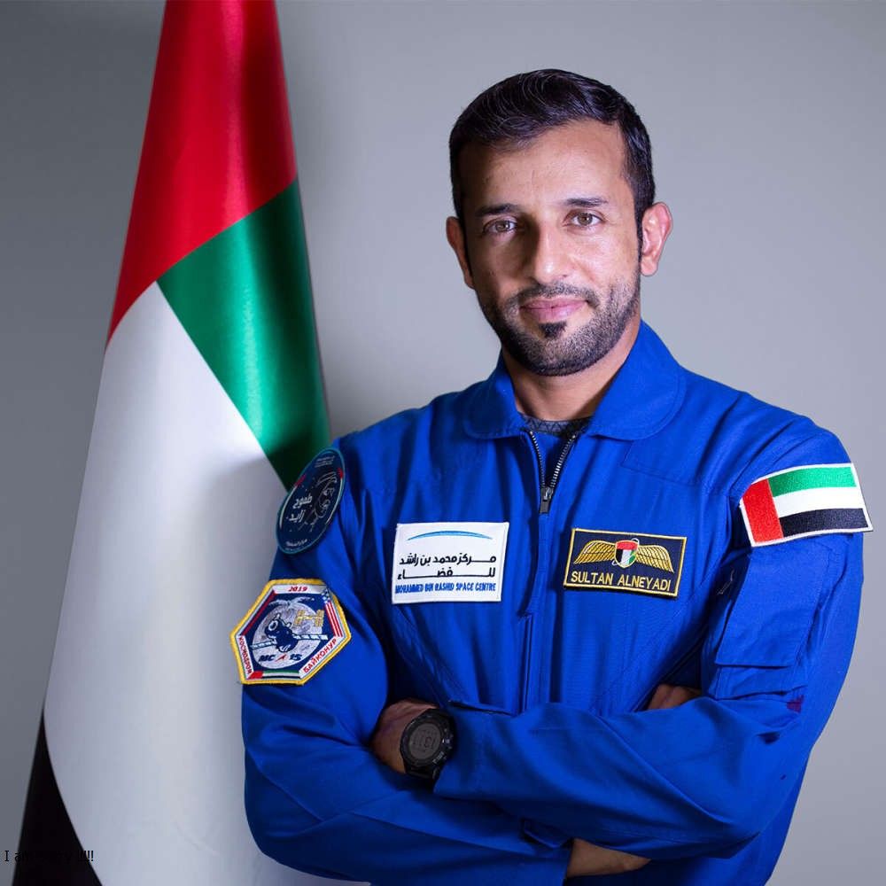 سلطان النيادي: دعم شباب الوطن ساعد على نجاح مهمتي بالفضاء.. والآن دوري لأكون في خدمتهم