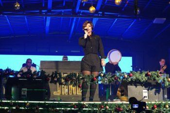 شاهد .. شمس الكويتية ترقص في سوق السمك في بورسعيد