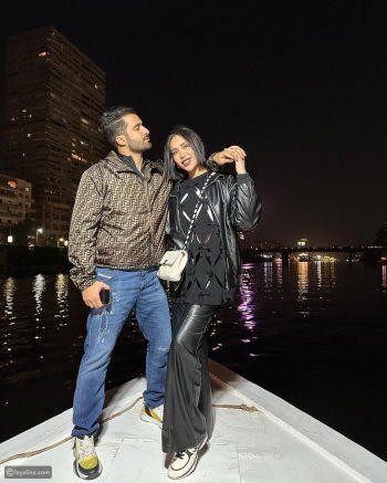 شاهد .. بصور رومانسية.. الدكتورة خلود وزوجها في مصر بأجواء ساحرة