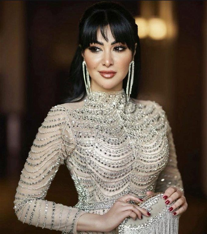 قصة ارتباط خطيب ميرهان حسين بشرين عبد الوهاب.. ردها سكت الكل