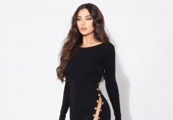 شاهد .. بإطلالة أنيقة ولباس شتوي .. شيراز تستقبل العام بأغنية جديدة