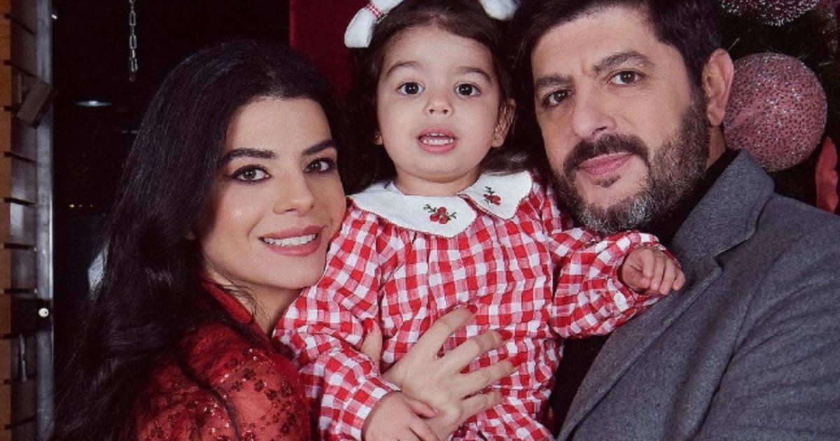 شاهد .. بالصورة- تاليا إبنة طوني عيسى تعطيه غمرة من الحب ولطافتها تخطف القلوب