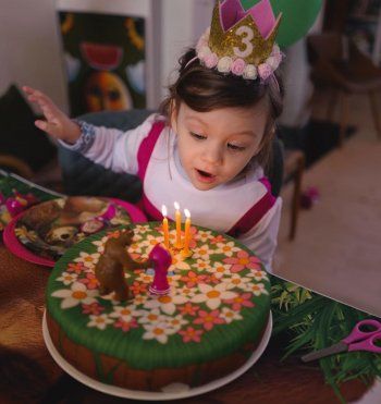 شاهد .. بالصور- على طريقة "ماشا والدب"... مريم أوزرلي تحتفل بعيد ميلاد ابنتها "ليلي"