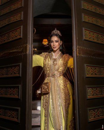 شاهد .. إطلالة رائعة لـ بسمة بوسيل بالقفطان المغربي الذهبي.. وجمالها يحدث ضجة