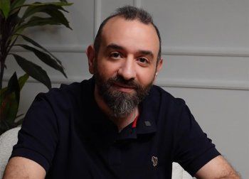 شاهد .. خاص - عمرو سلامة يكشف إذا كان سيطل عادل إمام في فيلم " شمس الزناتي " ومصير " ما وراء الطبيعة 2 "